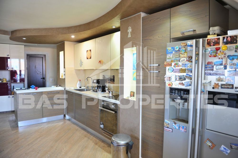 Продава се Четиристаен апартамент в София, Стрелбище - 200 кв.м за 1900 €/кв.м - Снимка #3