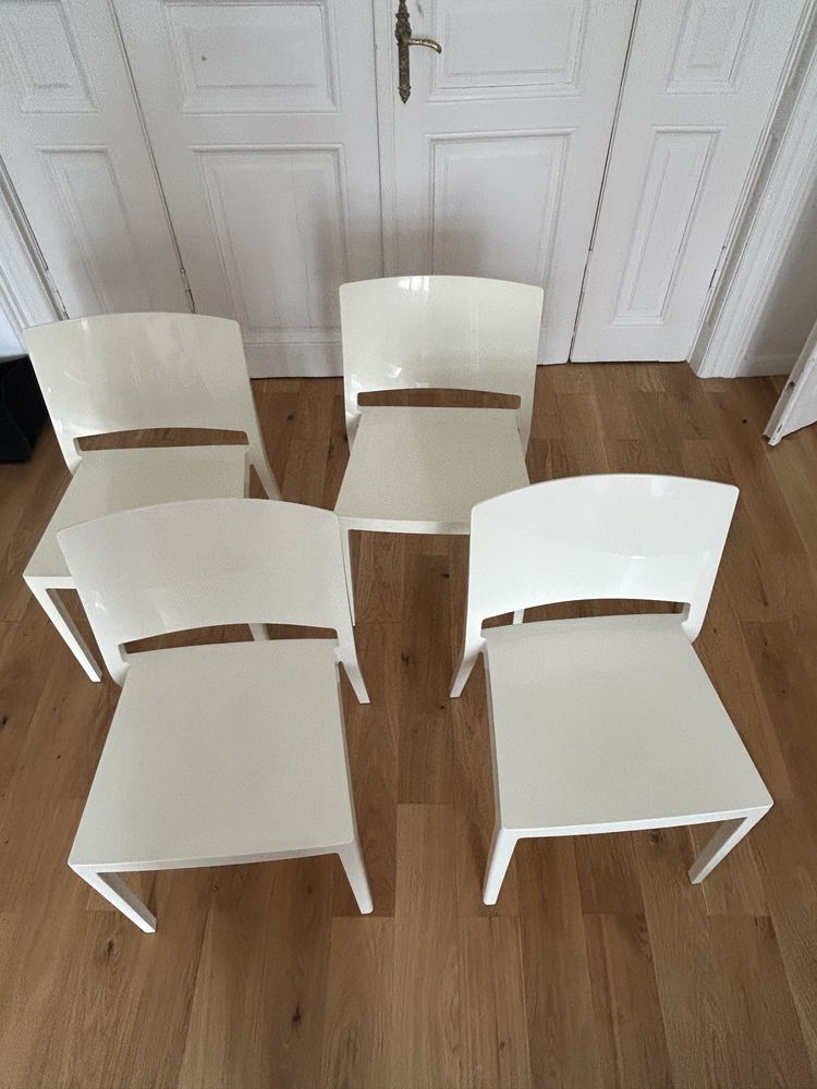 Set 4 scaune polipropilena design