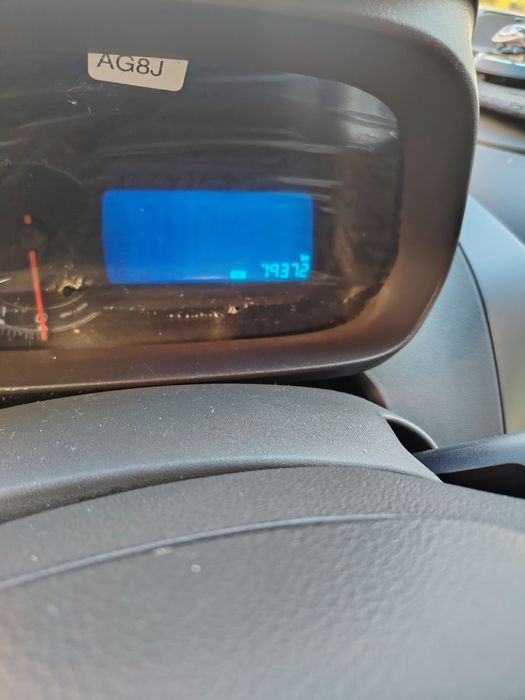 Собалт сотилади 4 разитция нархи 11000 доллор  ками бор