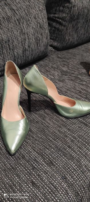 елегантни дамски обувки