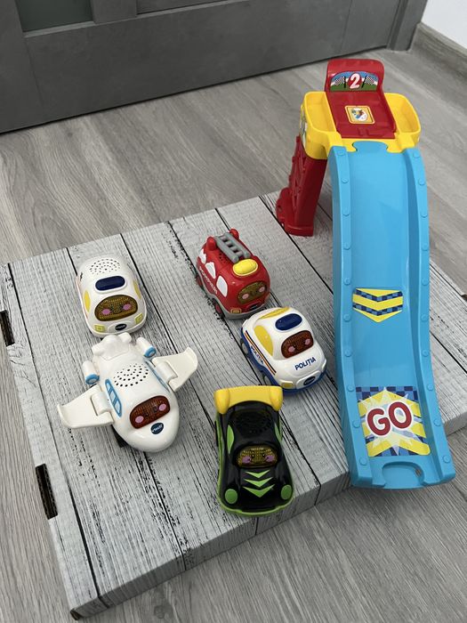 Lot de Masinute vtech in limba Romana