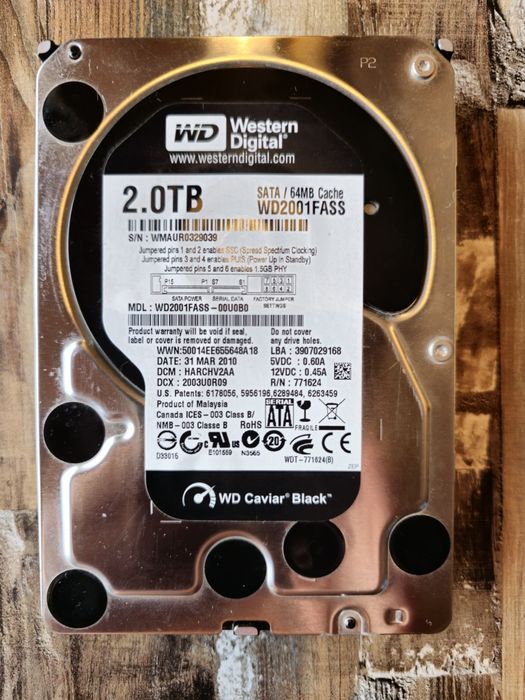 Хард диск плюс кабел за свързване Western Digital WD2001FASS 2 TB