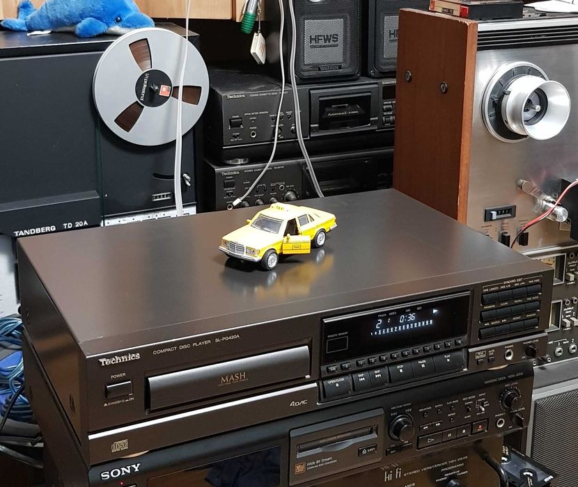 Compact Disc Audio Stereo Player Vintage TECHNICS SL PG420A BLACK