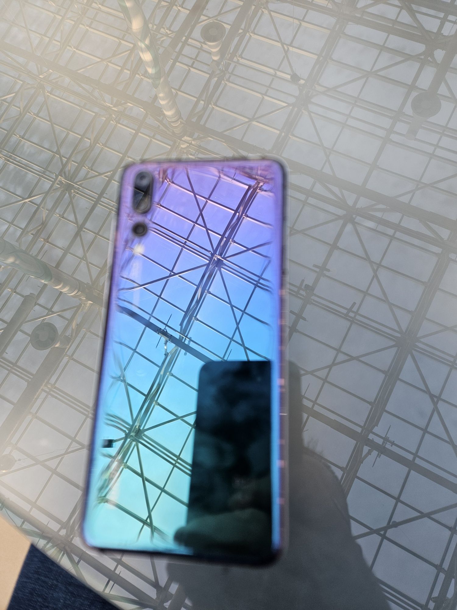 Смартфон Huawei p20 pro