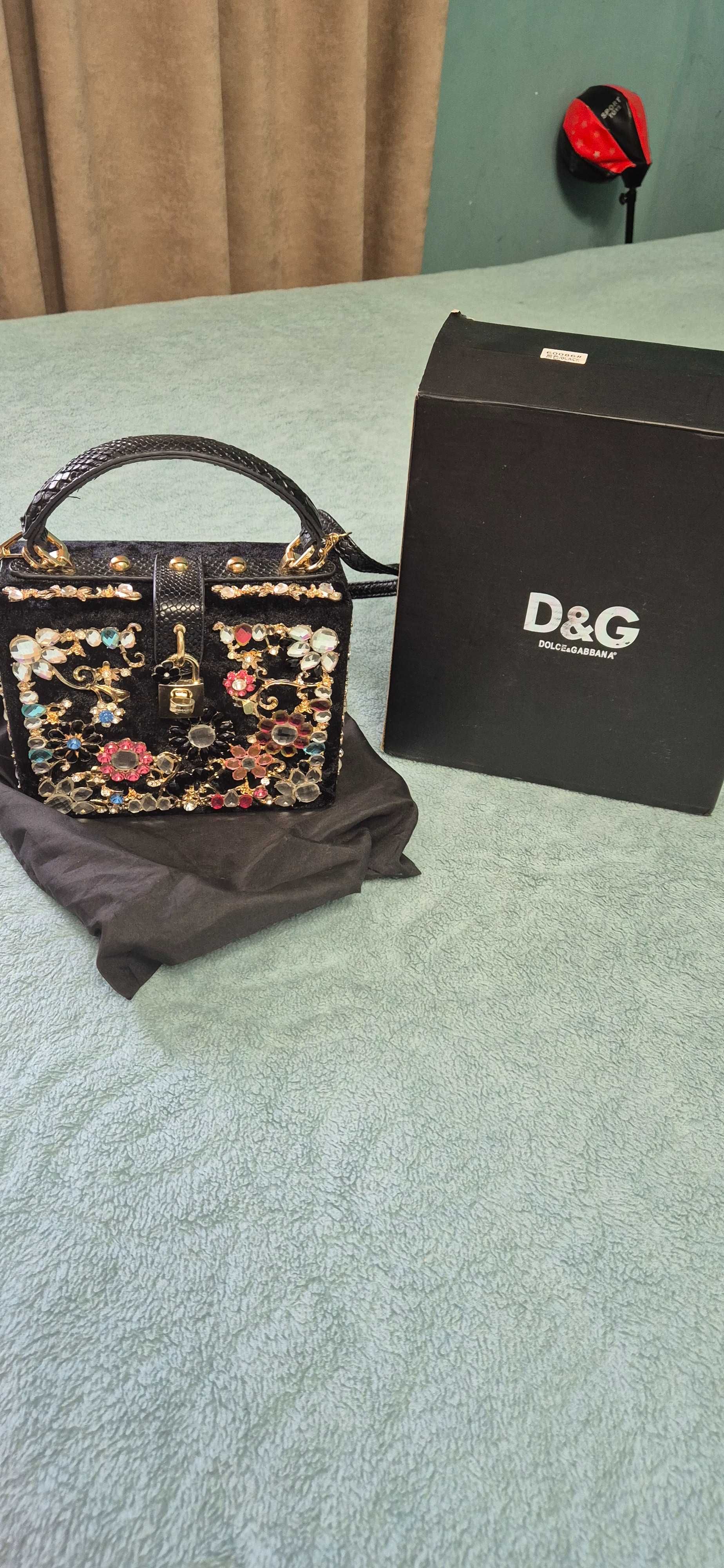 Продам сумку D&G