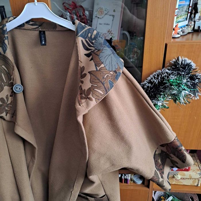 Дамско кафяво палто