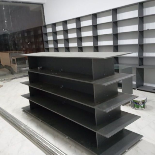 Doʻkon larga poʻlka stelajlar