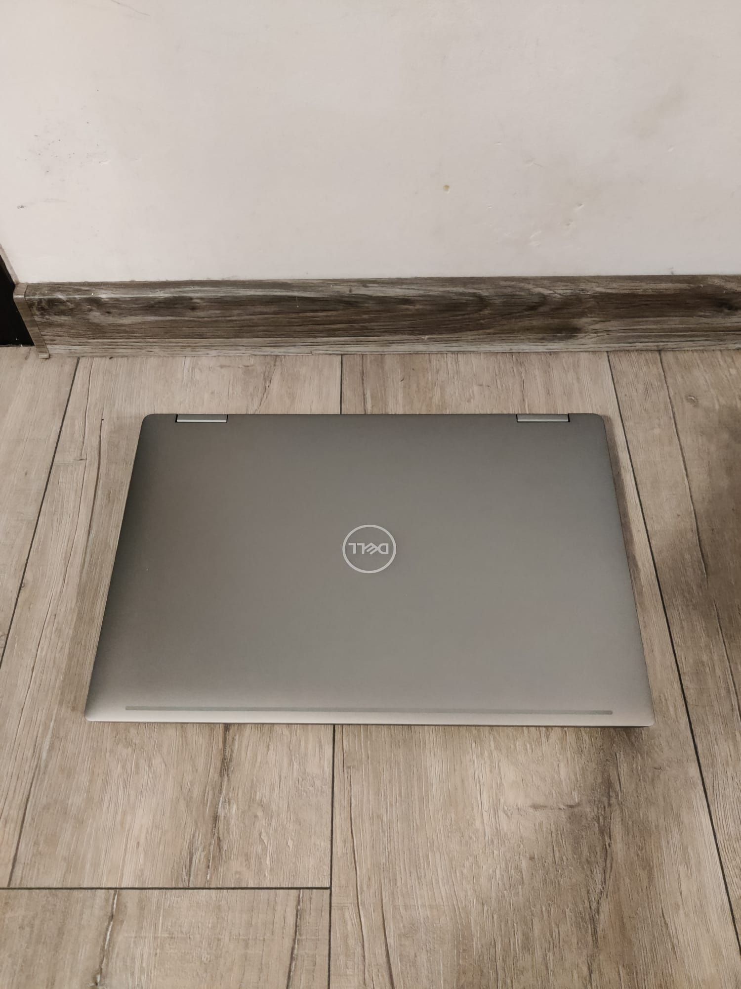 Dell Precision 7540 Intel Xeon E-2286M..128g RAM.Nvme..Nvidia Quadro