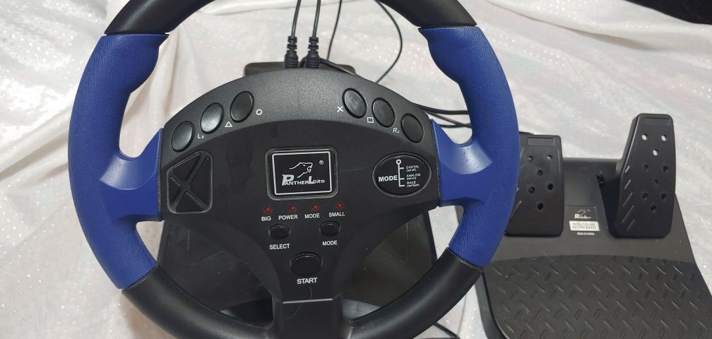 Продается руль с педалями
