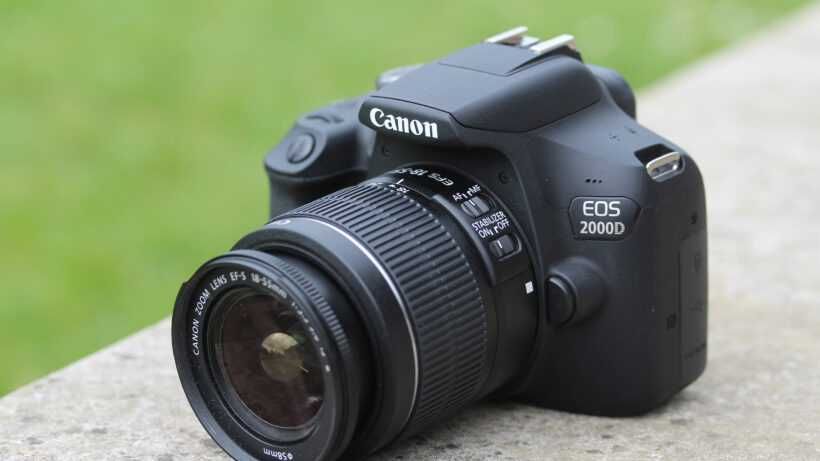 Aparat foto DSLR Canon EOS 2000D, 24.1 MP, Negru