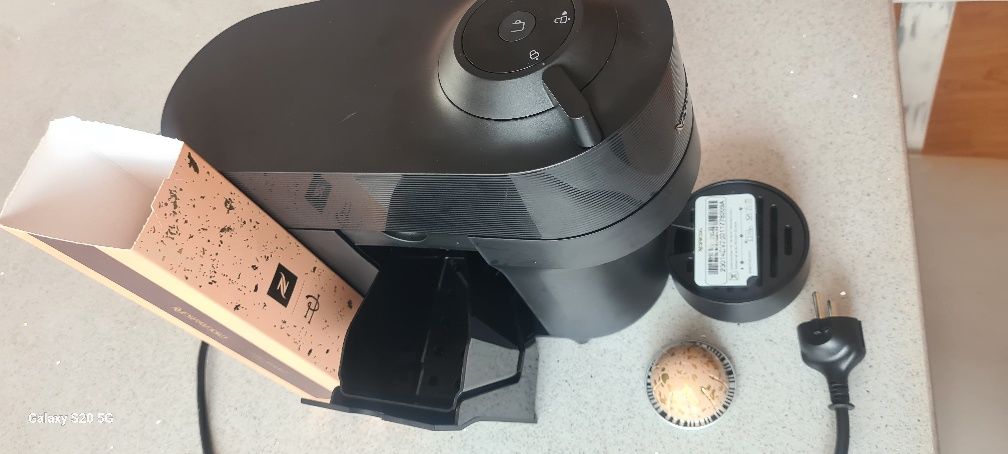 Кафе машина Nespreso verto pop