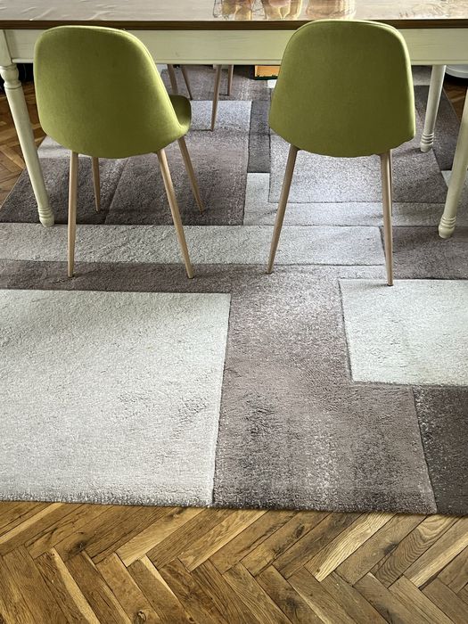 Килим 200/300 като нов -имам   2 броя