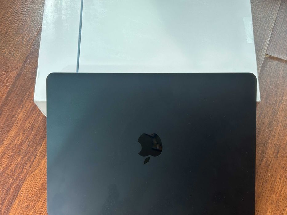 Macbook Air M3 pentru piese