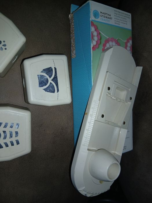 Продам дыроколы для скрапбукинга