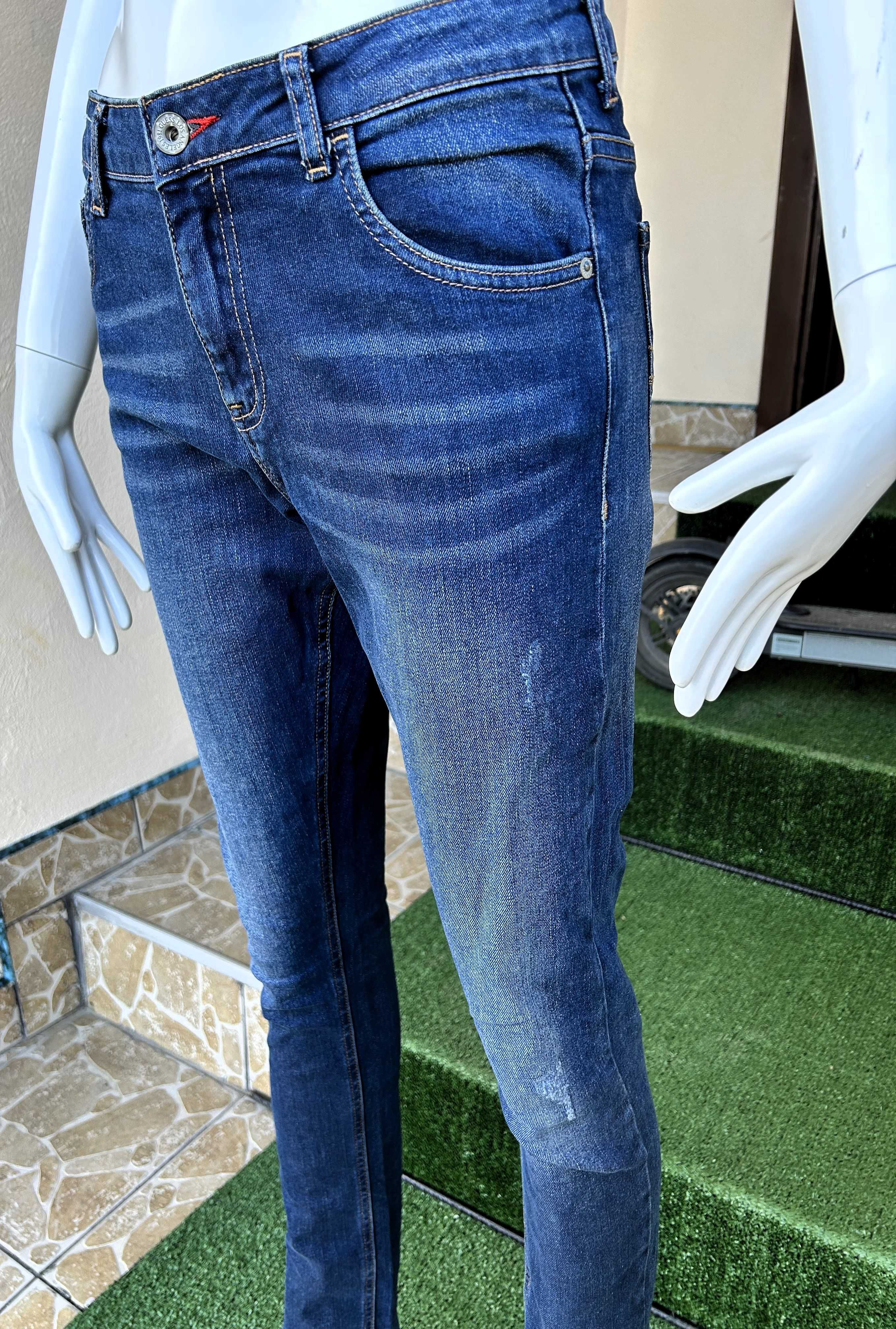 Blugi skinny baieti, marca Guess