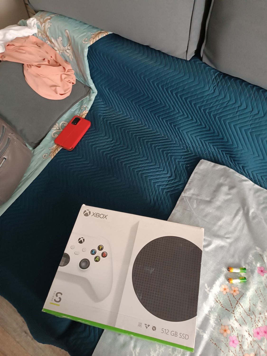 Продам X box Series S