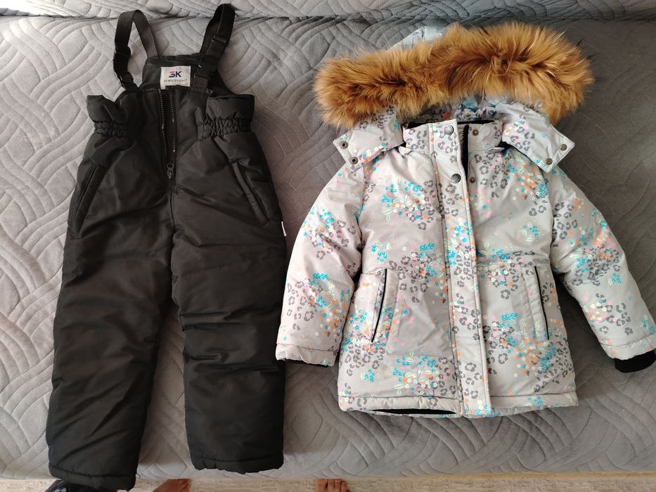 Продам детский комбинезон на девочку