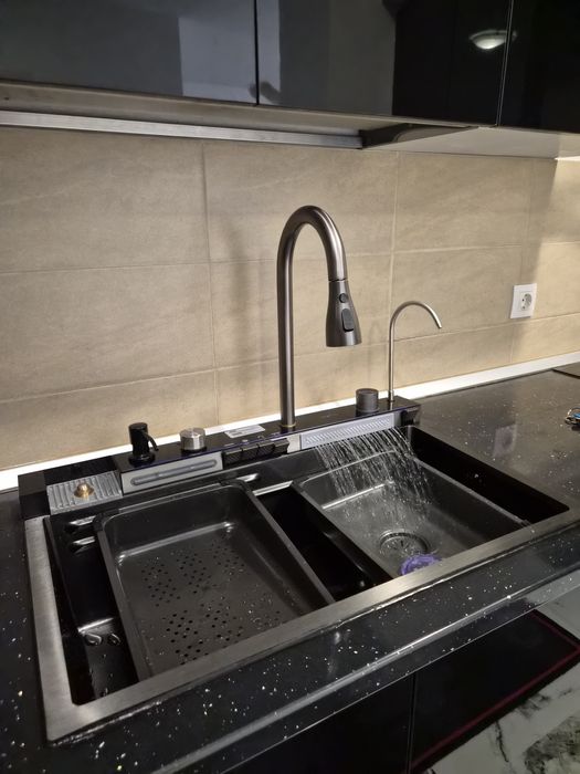 Apartament 2 camere lux .cu loc de parcare inclus