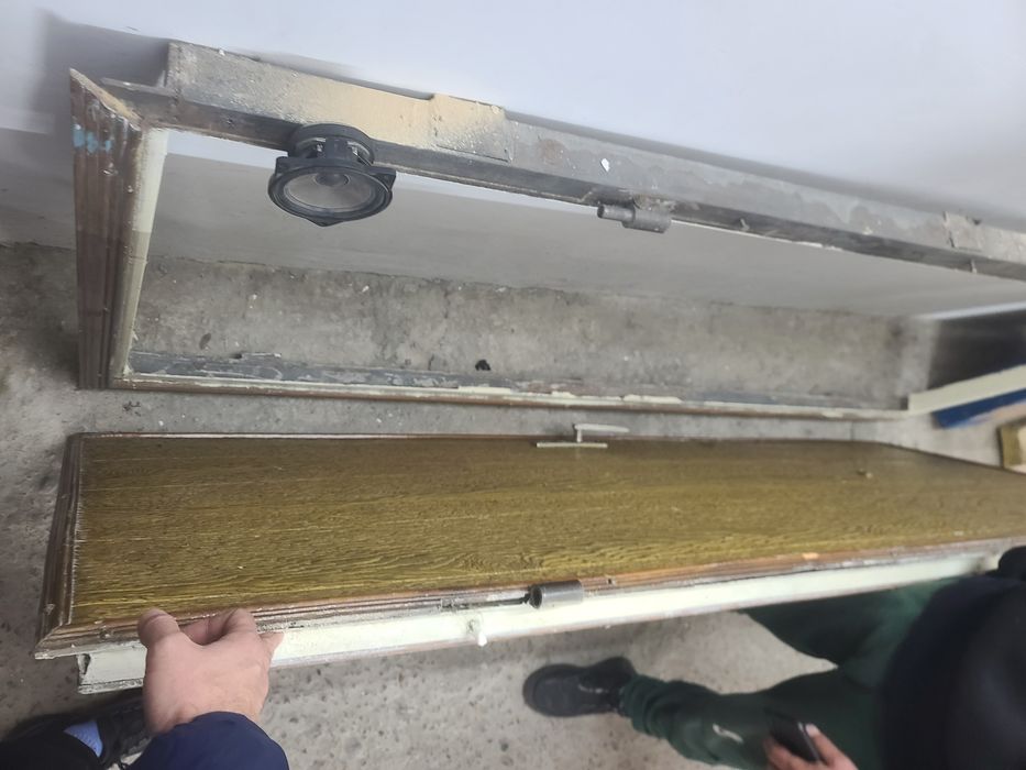 Продам железную двер входную