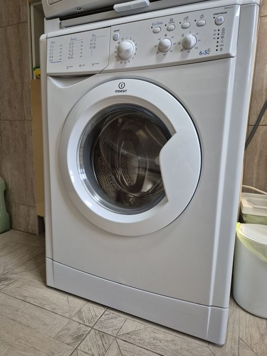 Masina de spalat Indesit cu uscator