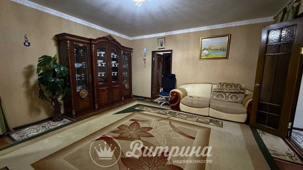 Срочно продается 3х комнатная квартира на массиве Хумаюн