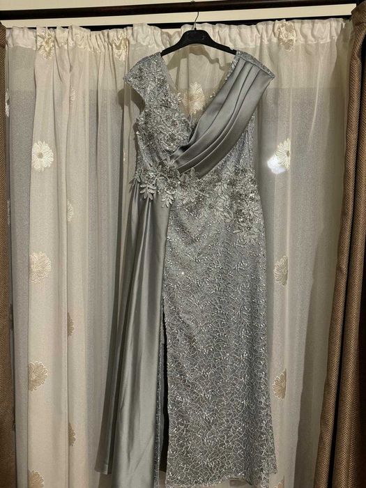Rochie de nunta (soacra, nasa)