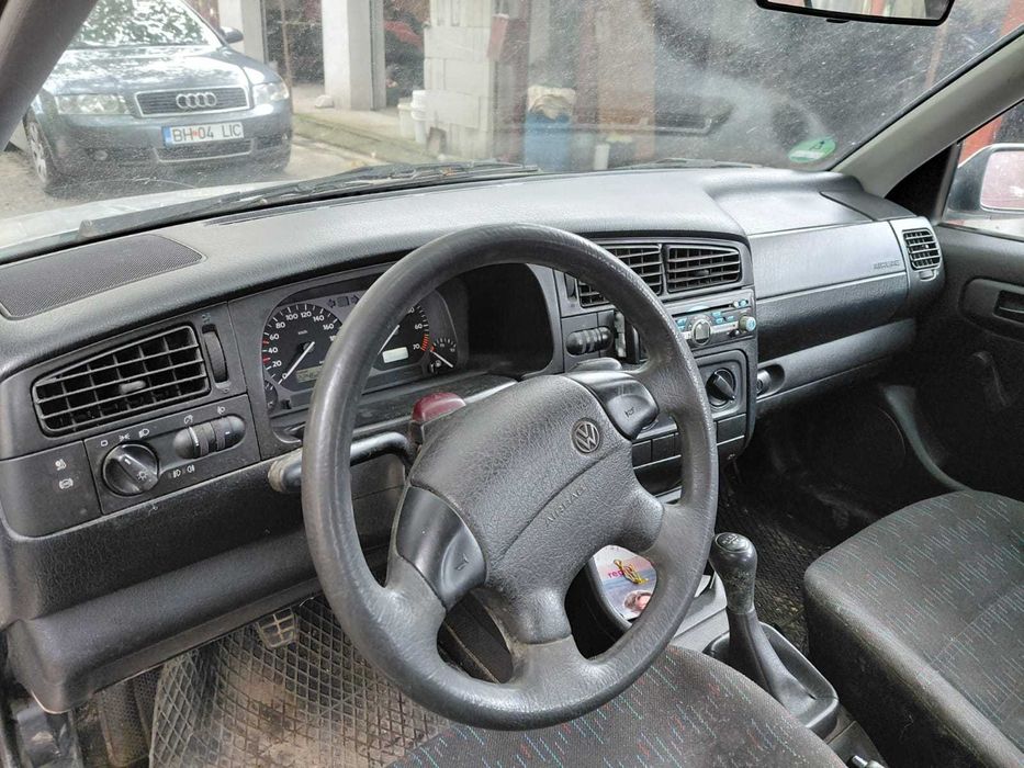 Vand VW GOLF III Benziner 1,6 liter in stare buna