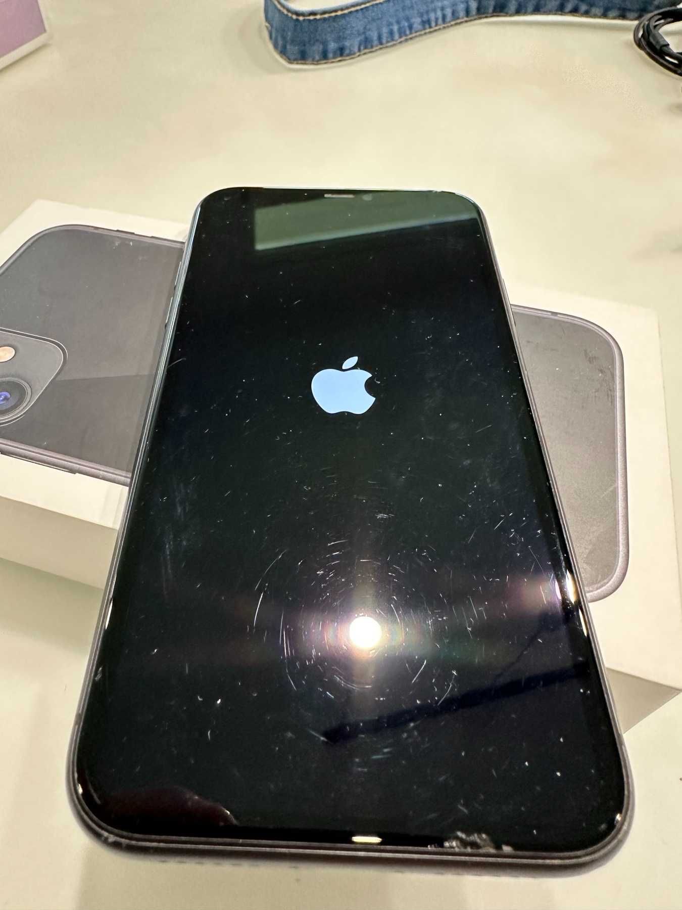 IPhone 11  64 GB Black Model A2221