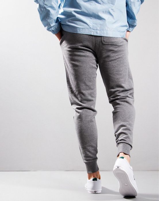 Pantaloni Lyle & Scott - Marimea L - noi, originali
