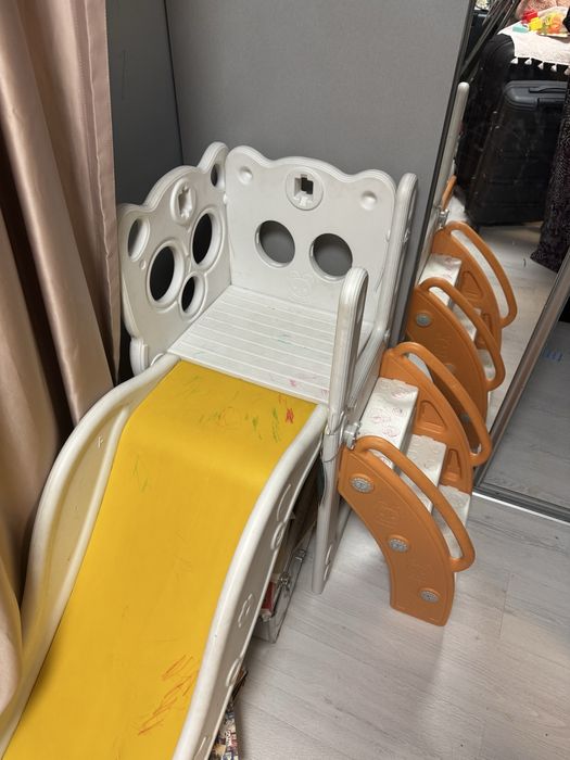 Детская горка до 3х лет в хорошем состояние