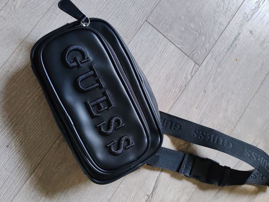 Дамска чанта оригинална Guess