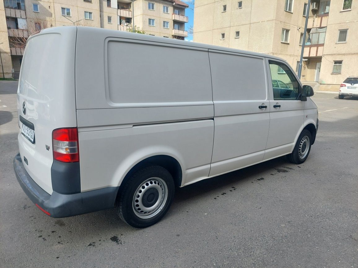 Vw Transporter T5 2013 140 CP Model Lung