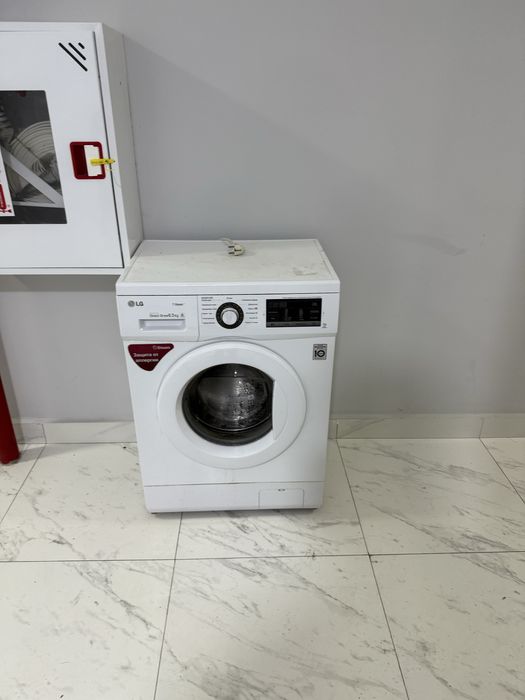 Продам стиралку работает