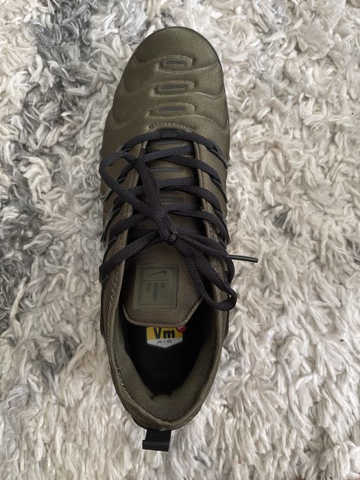Nike Air Vapormax Plus olive rough green обувки вейпърмакс плюс зелени