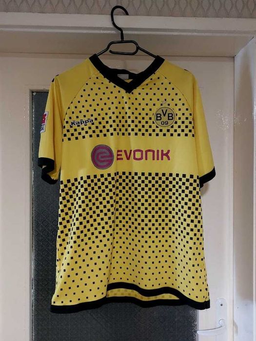 Borussia Dortmund Home shirt 2011/2012 Lucas 18 number
