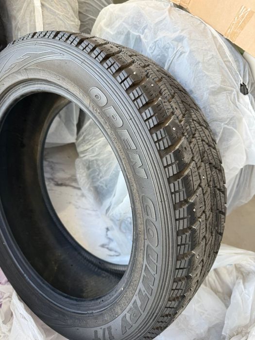 Продам зимние шины 255/55 r19