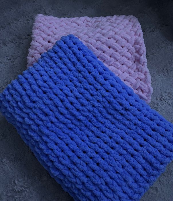 Ръчно плетено бебешко одеяло