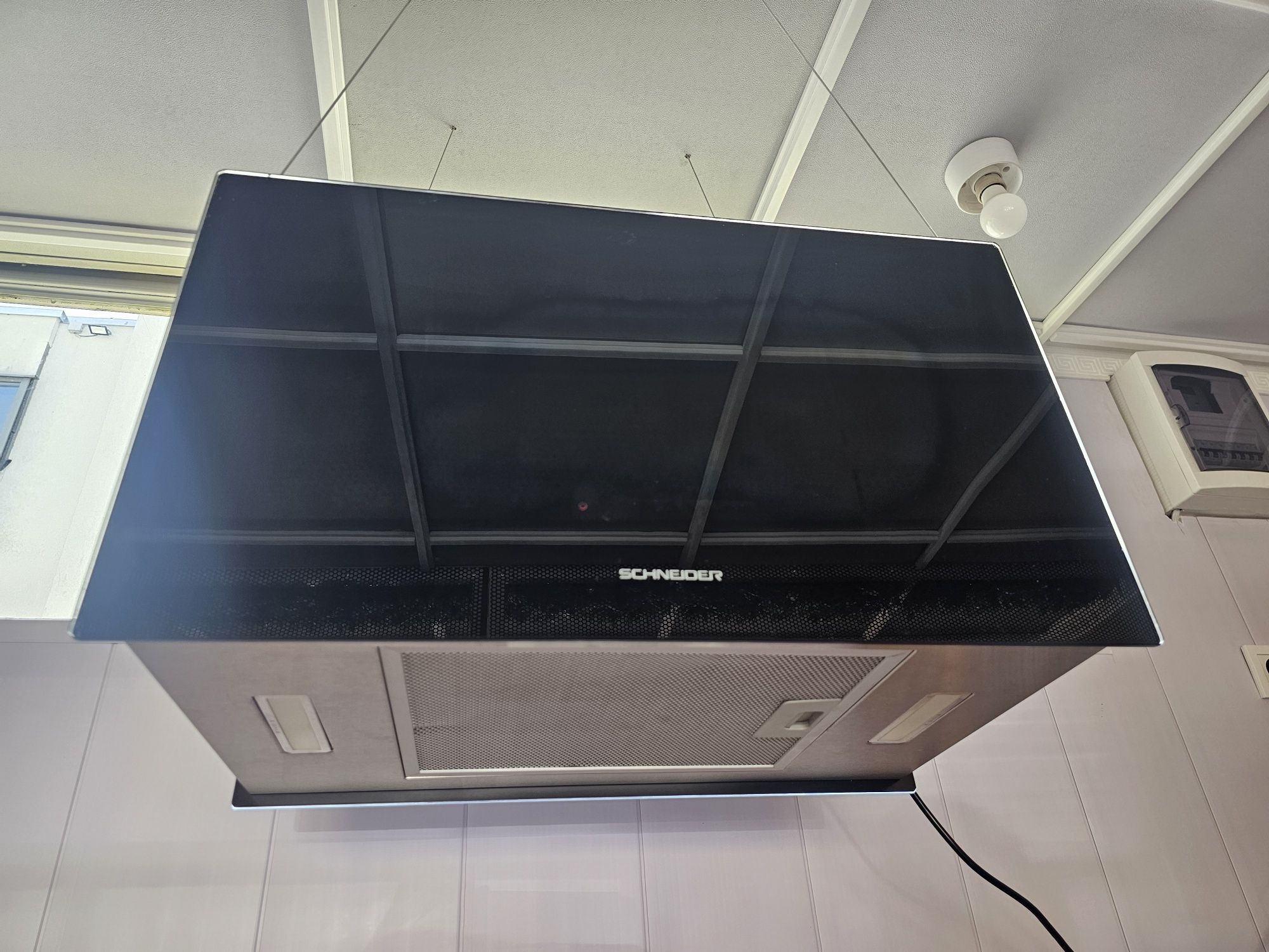 НОВ Аспиратор schneider