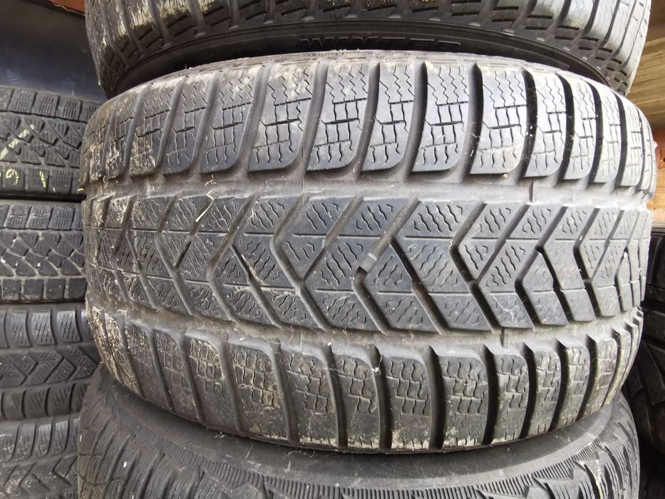 275 35 21 pirelli