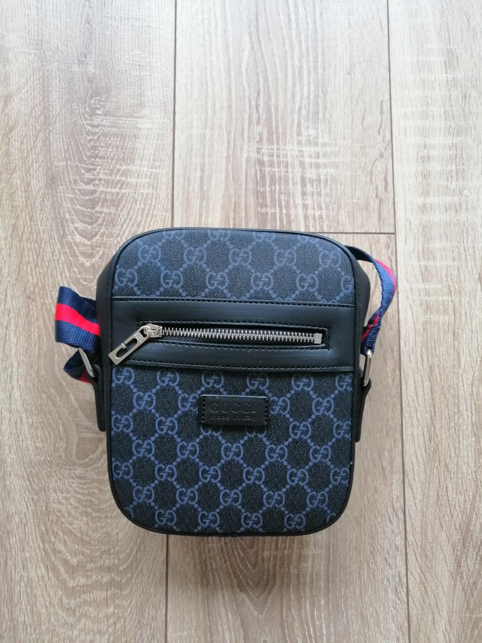Gucci мъжка чанта в два цвята