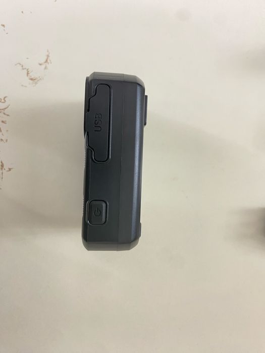 Нагрудной видеорегистратор, носимый