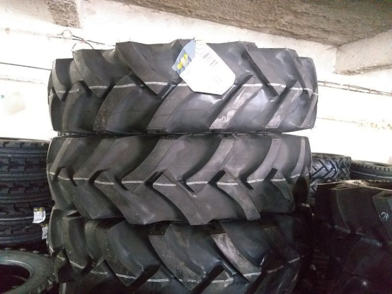 Cauciucuri 7.50-15 de tractiune doar noi de tractorase 4x4 fata 3QZX