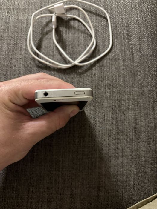 Iphone 4s  отключен