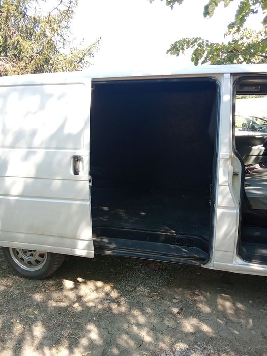 Vând vw Transporter T4