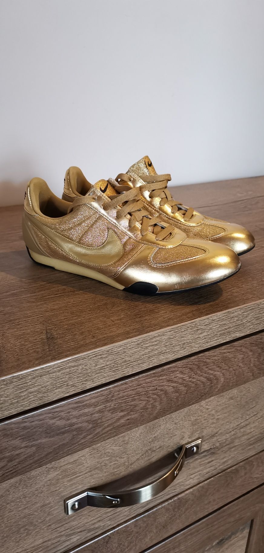 NIKE Gold Edition