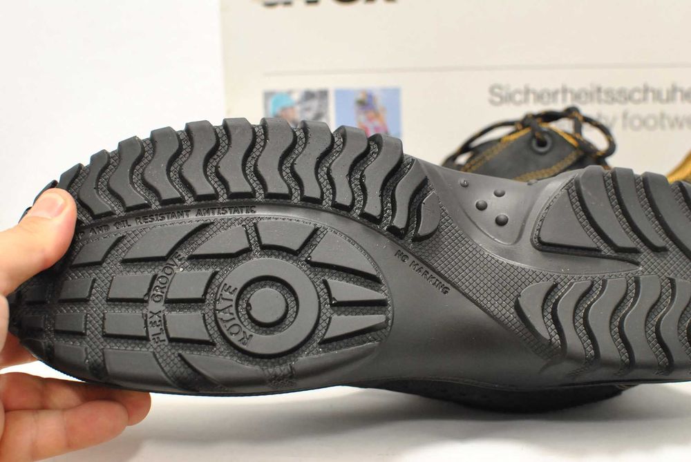 Uvex incaltaminte de piele marimea 46  (4332E16)