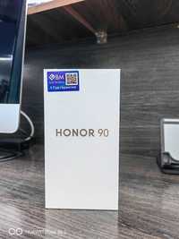 Honor 90  12/512GB в отличном состоянии полный комплект с гарантией!