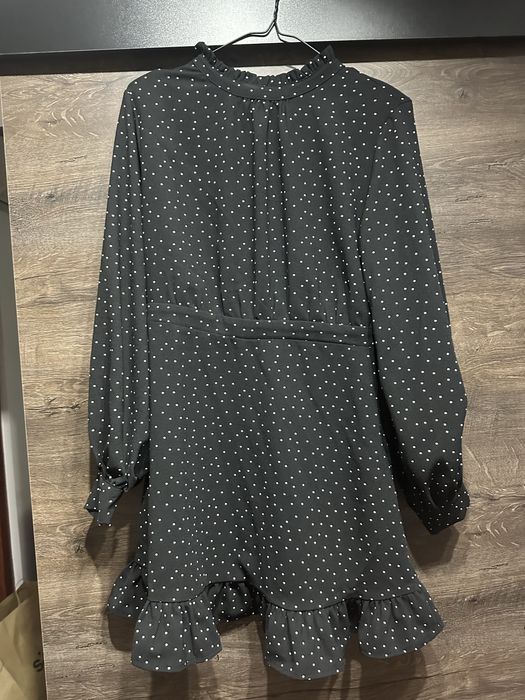 Прекрасна рокля на точки