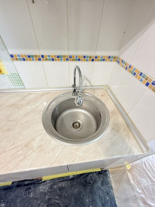 Mebel kuxinni sastayanasi yaxshi ishlatsa boladi zor