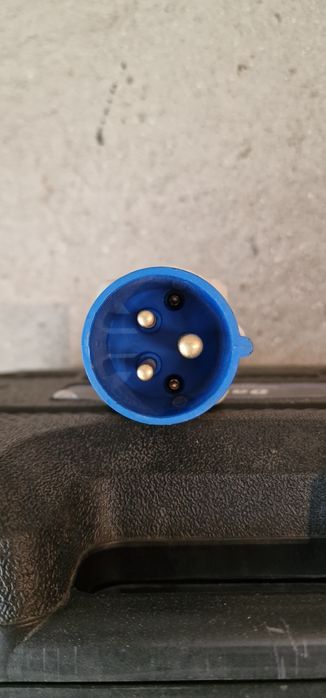 Adaptor ștecher casnic la industrial